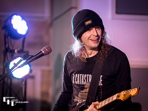 David Simpson on vocals & guitar