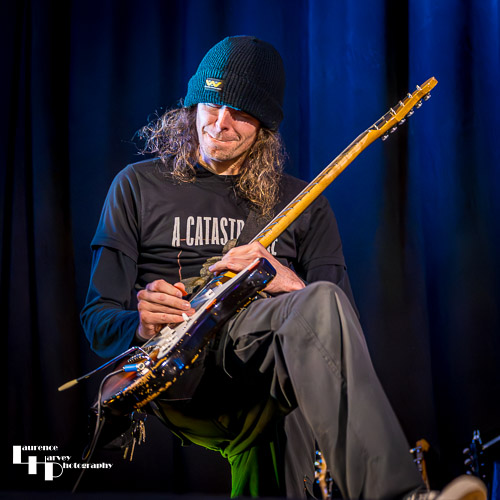 David Simpson on vocals & guitar