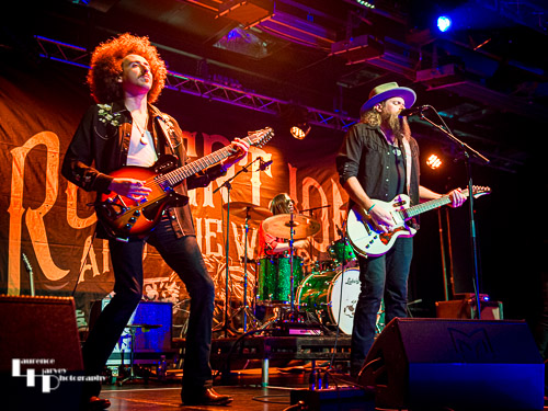 Robert Jon Burrison on lead vocals & guitar, Henry James on backing vocals & guitar