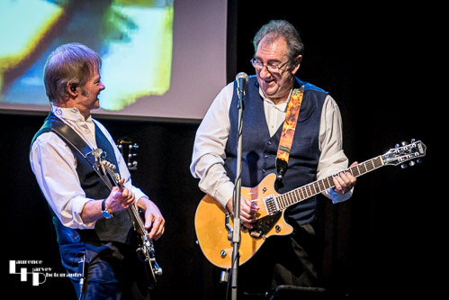 Jerry Langfield on lead vocals & bass, Alan Jenkins on lead guitar