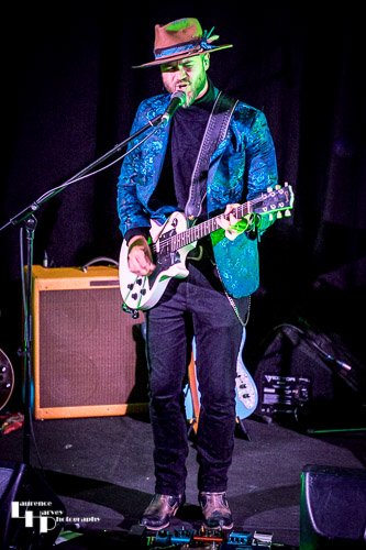 Thomas Heppell on vocals & guitar