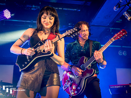 Grace Bond on vocals & mandolin, Aaron Bond on guitar