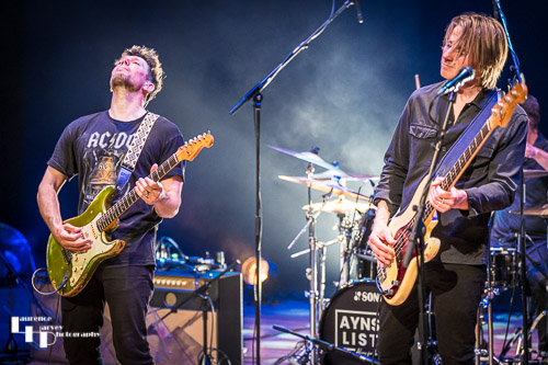 Aynsley Lister on guitar, Johnny Holiday on bass