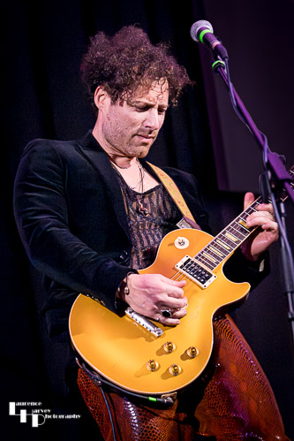 Jorma Gasperi on guitar & vocals