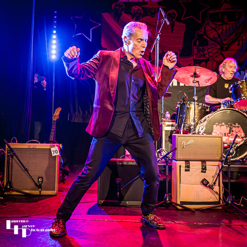 Robert Kane on vocals