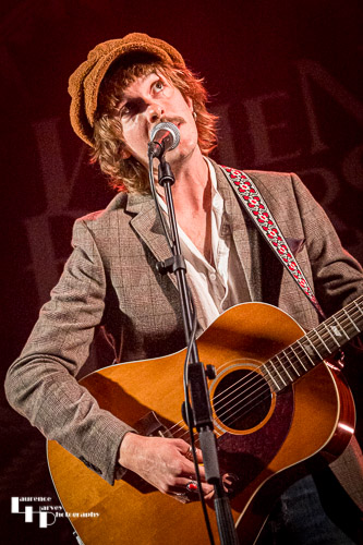 Greene on vocals & guitar