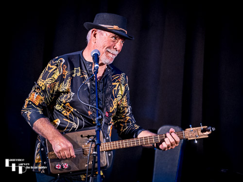Rob Sands on guitar