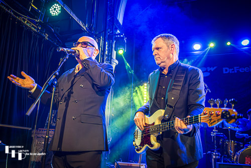 Mark Feltham on vocals & harmonica, Anthony Harty on bass