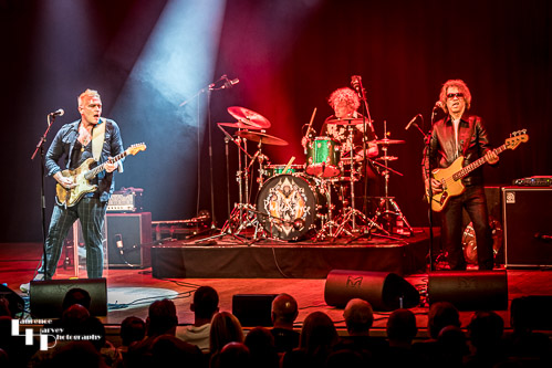 Philip Sayce & his band on stage at The Apex