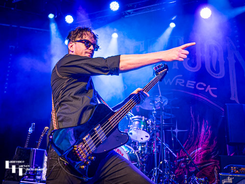 Warren Murrel on bass