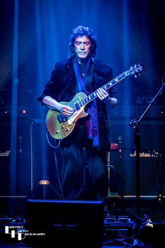 Steve Hackett on guitar & vocals
