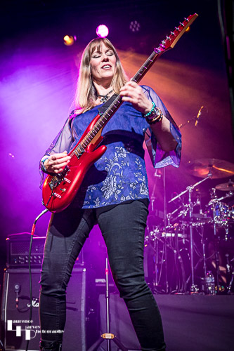 Amanda Lehmann on guitar
