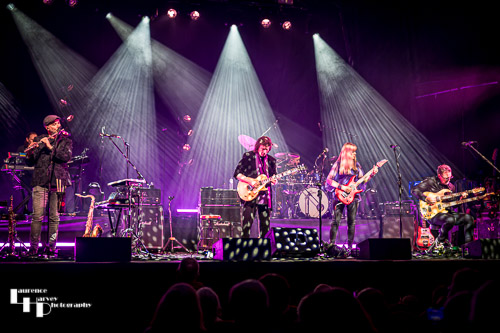 Steve Hackett & his band on stage at Ipswich Regent Theatre