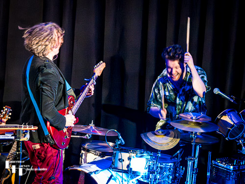 Wille Edwards on guitar, Zac O'Loughlin on drums