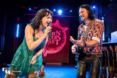 Grace Bond on vocals, Aaron Bond on guitar