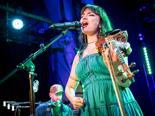 Grace Bond on vocals & violin