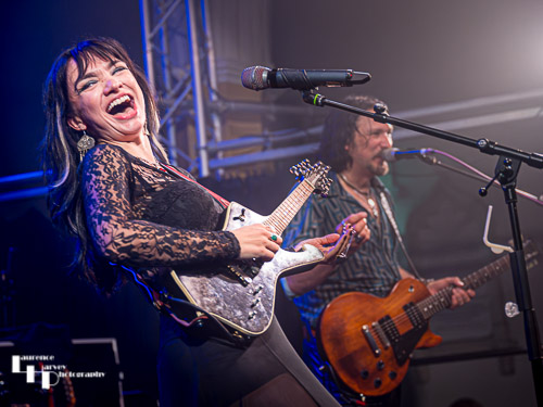 Grace Bond on vocals &, mandolin