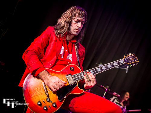 Tom Shemerr on guitar