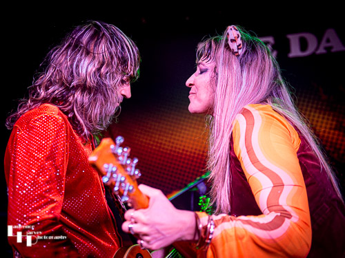 Lee-la Baum & Tom Shemerr on guitar & vocals