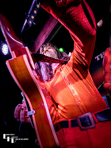 Tom Shemerr on guitar