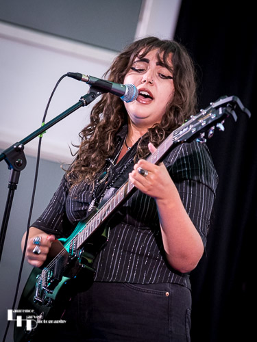 The Jess Davey Band: Jess Davey on vocals & guitar