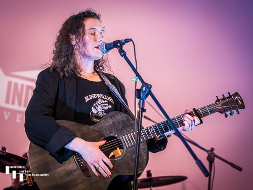 Crying In Colour: Cara Knox on vocals & guitar