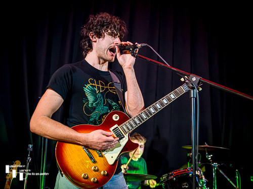 Rob on vocals & guitar