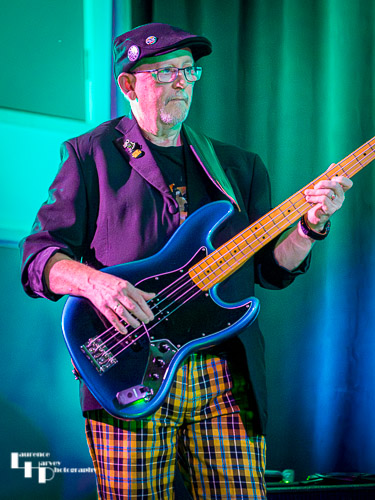 Marcel McClarnon on bass