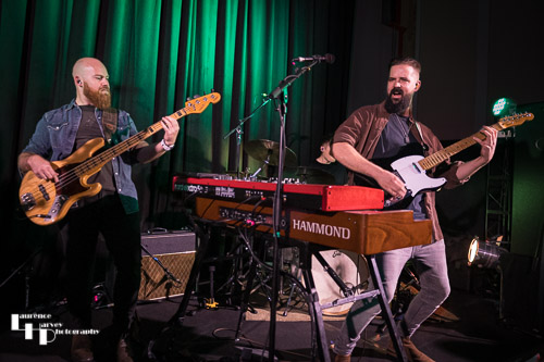 Paddy Blight on bass, Josiah J Manning on guitar