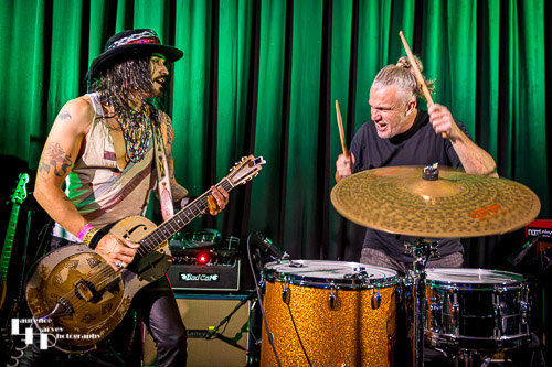 Troy Redfern on vocals & guitar, Paul Annis on drums