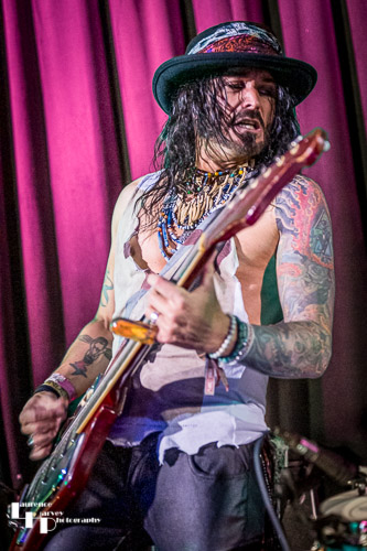 Troy Redfern on vocals & guitar