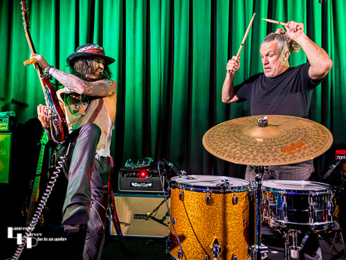 Troy Redfern on vocals & guitar, Paul Annis on drums