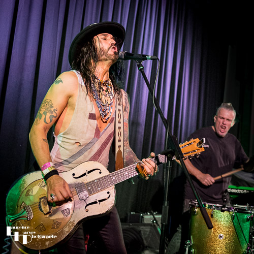 Troy Redfern on vocals & guitar