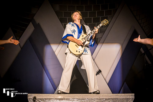 'Bjorn' (Julian Dodd) on guitar