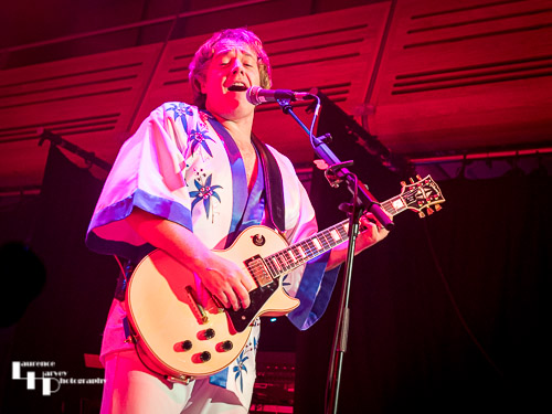 'Bjorn' (Julian Dodd) on guitar & vocals