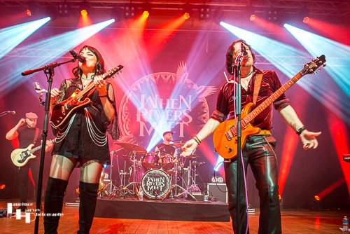 Grace Bond on vocals & mandolin, Aaron Bond on guitar & vocals