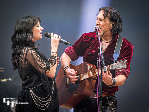 Grace Bond on vocals, Aaron Bond on guitar & vocals