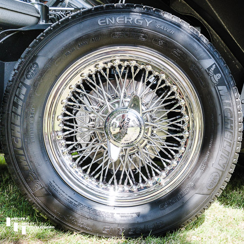 Jaguar spoked wheel