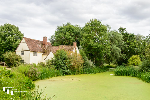 Willy Lott's House by the River Stour
