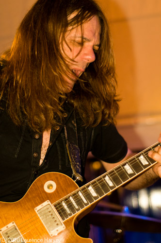 Larry Miller, guitar