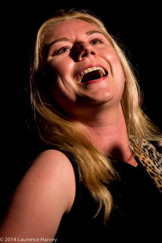 Joanne Shaw Taylor on guitar & vocals