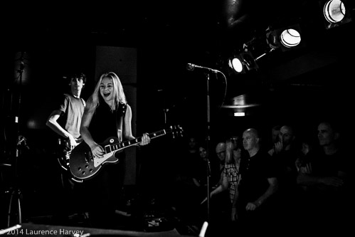 Joanne Shaw Taylor on guitar & vocals