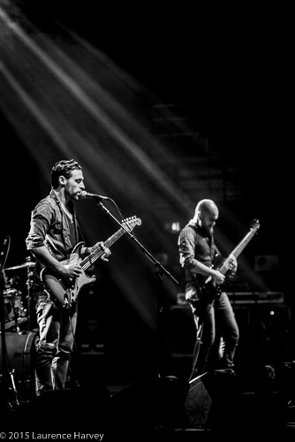 Dan Patlansky on guitar & vocals (Clint Warren Falconer on bass)