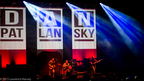 Dan Patlansky & his band on stage at the Hammersmith Apollo