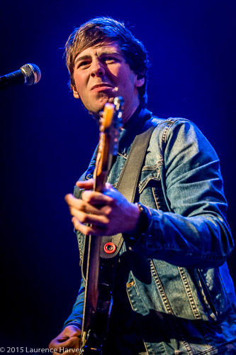 Laurence Jones on guitar & vocals