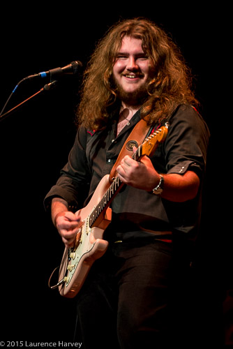 Tom Killner on guitar & vocals