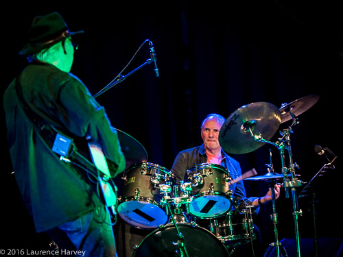 Derik Timms on guitar & vocals, Graham Walker on drums