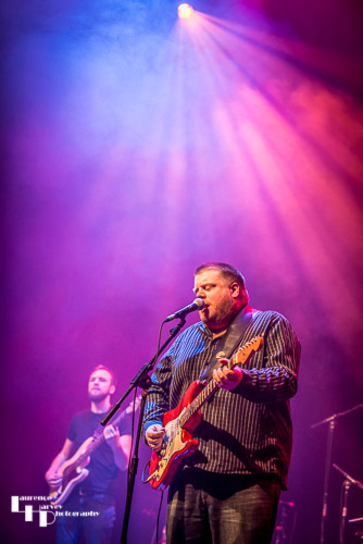 Danny Bryant on guitar & vocals