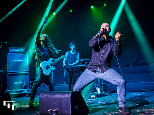 Dan Reed on vocals, Brion James on guitar & Rob Daiker on keyboards
