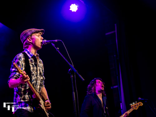 Dan Spellman on lead vocals & rhythm guitar, Mike Topp on bass